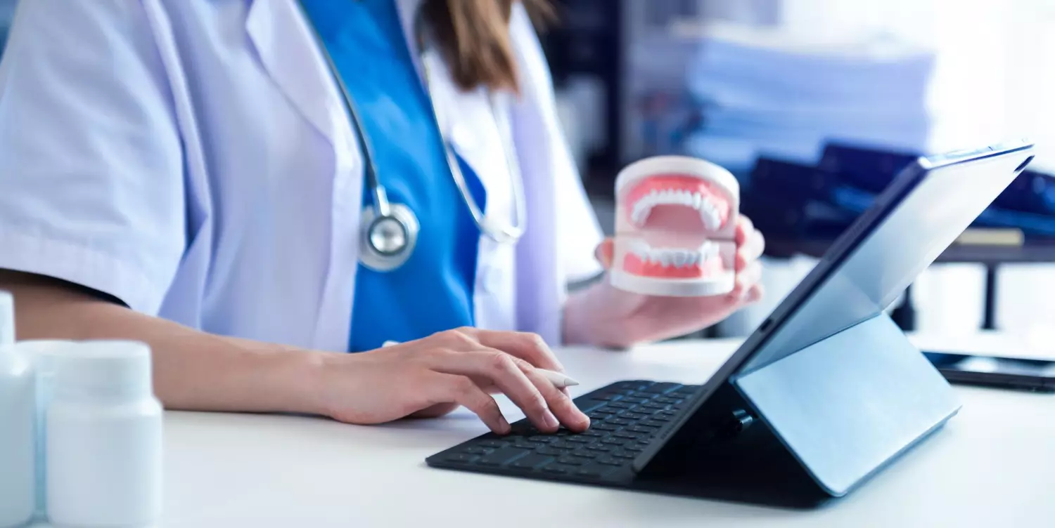 Por que investir em CRM para dentistas?